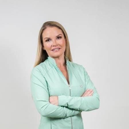 Dra. Cristina Urrutia Grabuska - Estética Facial 
